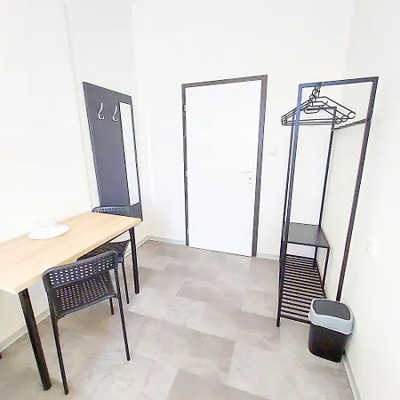 Simple For Two E4 * Praag